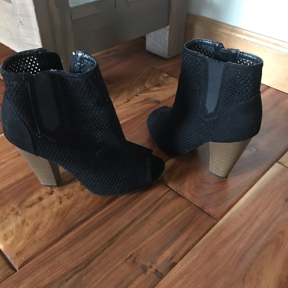 Black open toe heels
